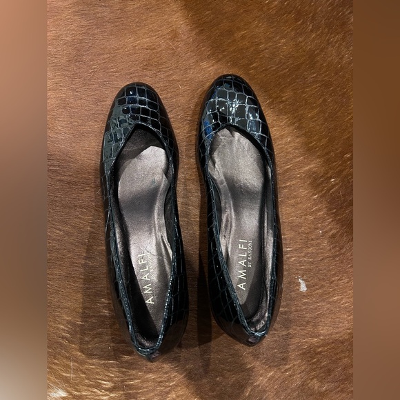 Amalfi By Rangoni Black Patent Leather Textured Wedges Women’s Size 9 - Picture 2 of 5